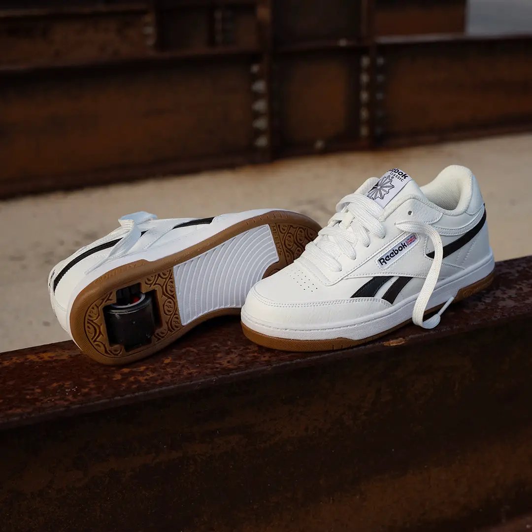 Alternative view of Reebok Club C